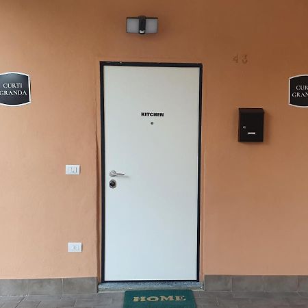 Hotel Curti Granda Rescaldina Exterior foto